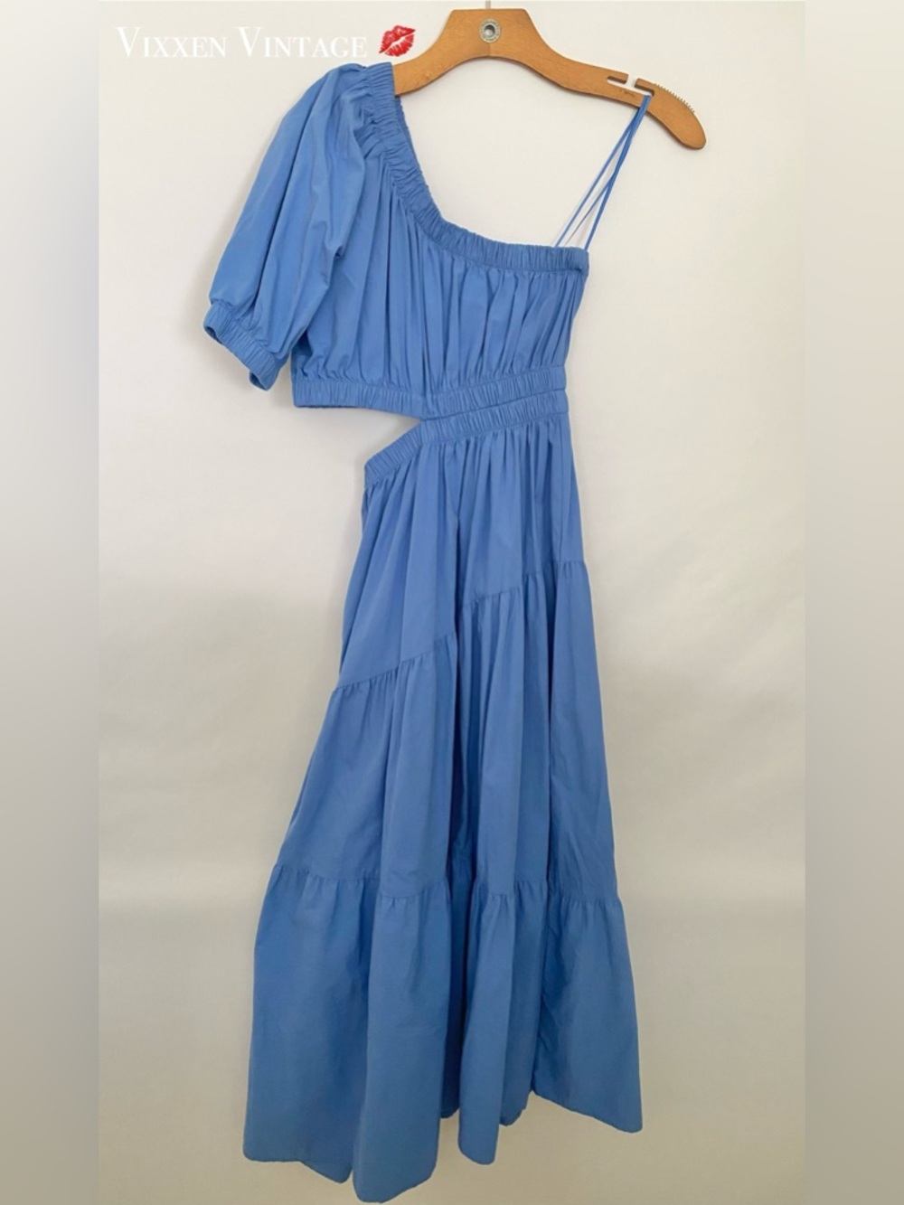 STEVE MADDEN 'LEENA' ONE SHOULDER TIERED MAXI DRESS IN ULTRAMARINE - Picture 3 of 6